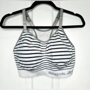 EUC Reebok Grey Stripe Seamless, Adjustable, Stretch Performance Sports Bra. XL